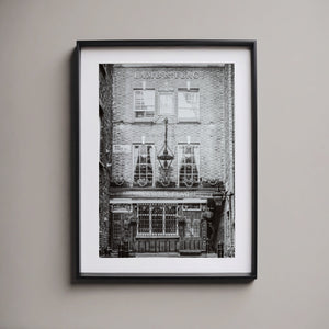 Lisa Russo Fine Art Travel Photography Lamb & Flag Pub London Wall Art | Color or Black & White Photography Print