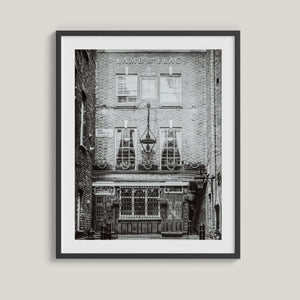 Lisa Russo Fine Art Travel Photography Lamb & Flag Pub London Wall Art | Color or Black & White Photography Print
